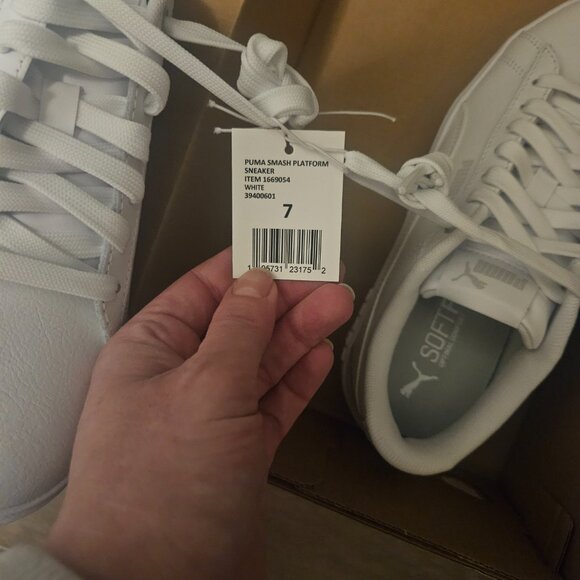 NIB Puma Smash v3 Platform Sneaker, Size 7 - Picture 4 of 4